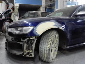 Ремонт крыла автомобиля с "Dus Gut"